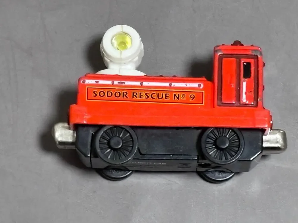 Thomas & Friends Sodor Rescue No. 9 Spotlight Car Red Toy Train 2004